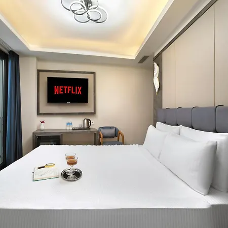 Lenus Hagia Sophia 3*