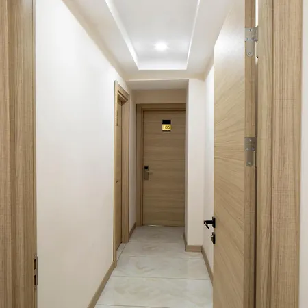 Otel Lenus Hagia Sophia 3*